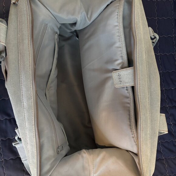 Gap x BÉIS The Weekender in Denim Blue - Picture 5 of 11